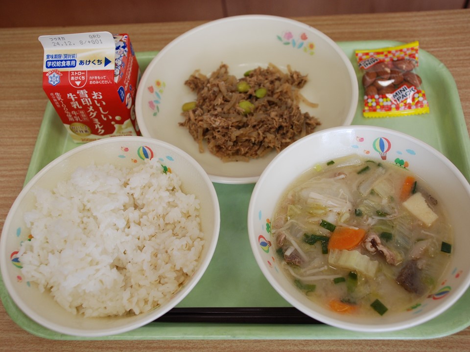 アーモンド