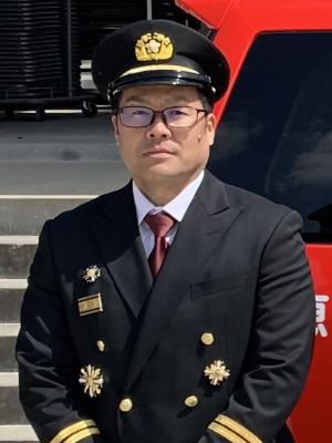 行政副