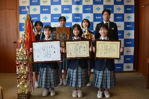 須恵中学校女子剣道部の皆さん