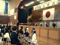 須恵第二小学校　137人