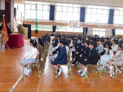 須恵第一小学校　93人