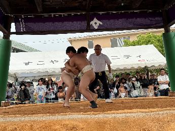立ち合う前の緊張の瞬間