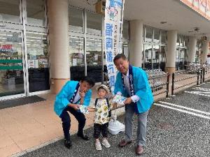街頭キャンペーンの様子