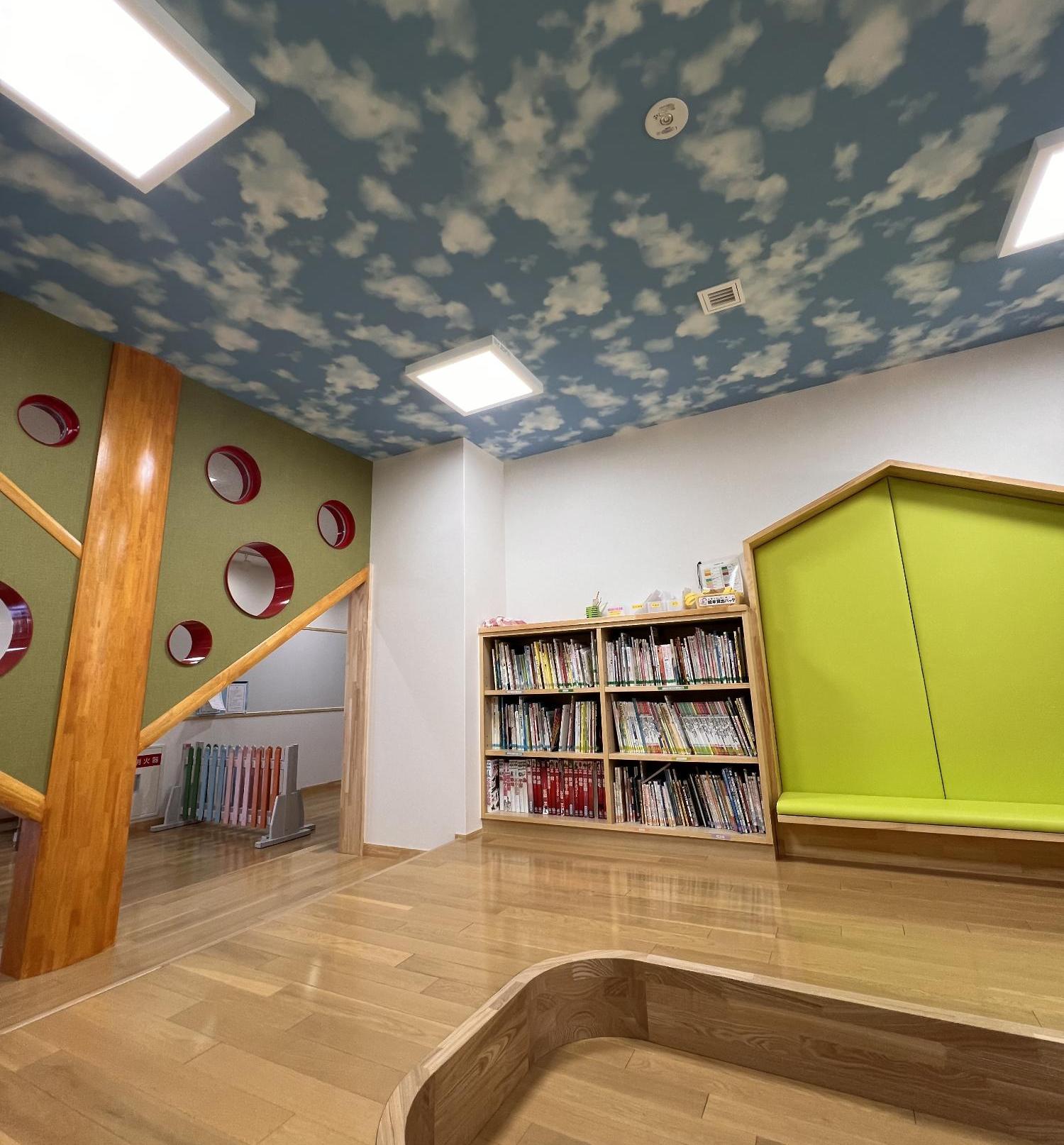 須恵みなみ幼児園図書室